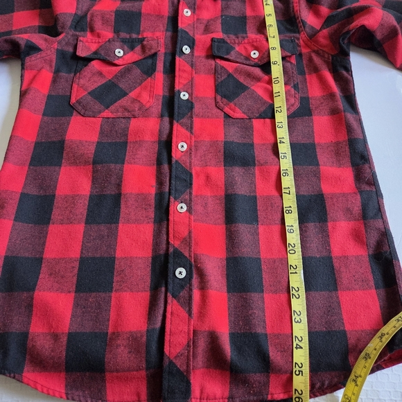 Design In Italy Plaid Flannel Button Down - Picture 5 of 7